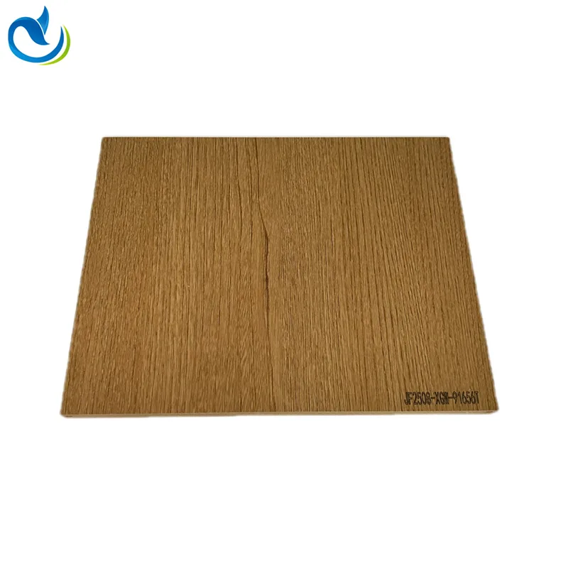 Wandpaneele aus Carbon-Kristallplatten