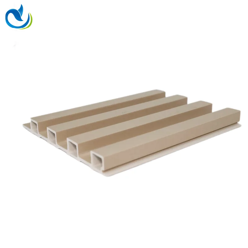Dekoratives WPC-Wandpaneel aus Holz
